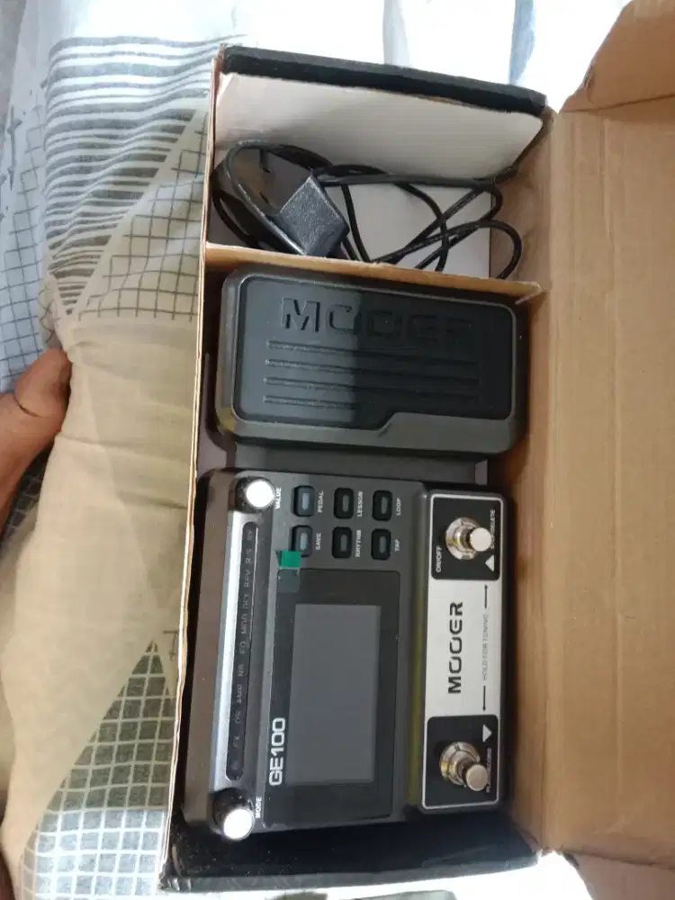 Jual Effect baru pakai 4 bulan