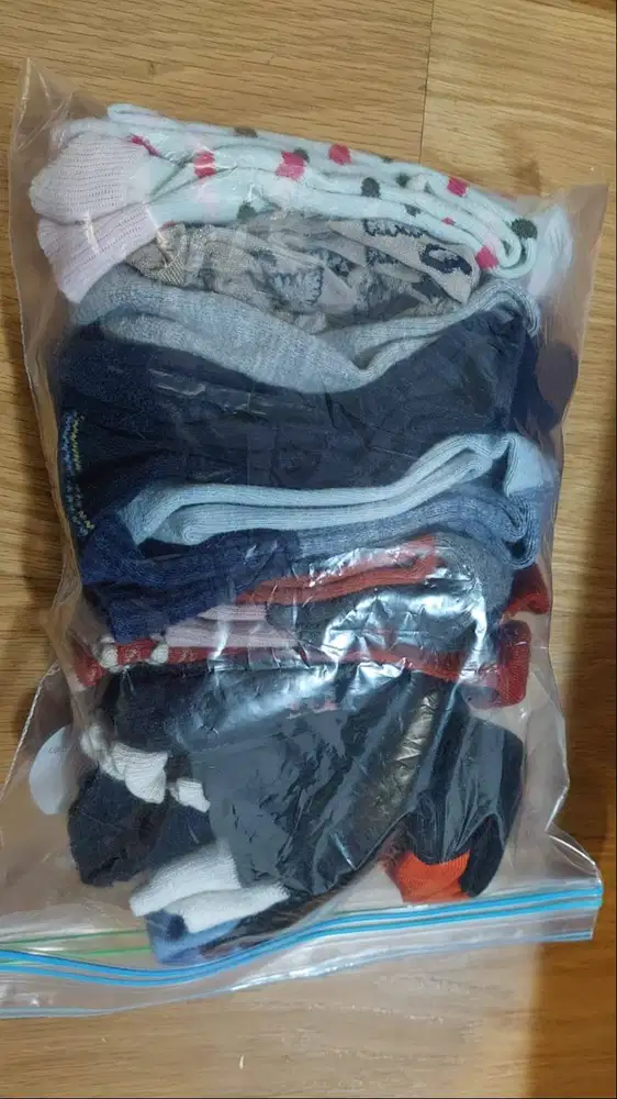 10 Pasang Kaos Kaki (Bekas)