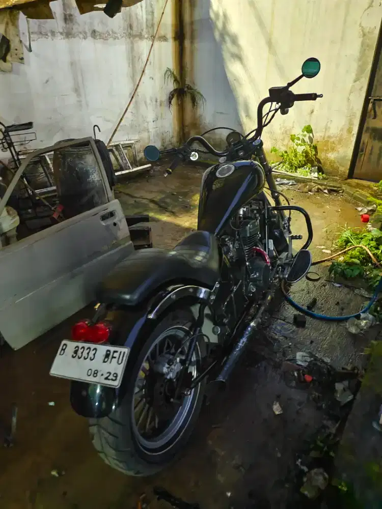 Regal Raptor Daytona 350cc Tahun 2011