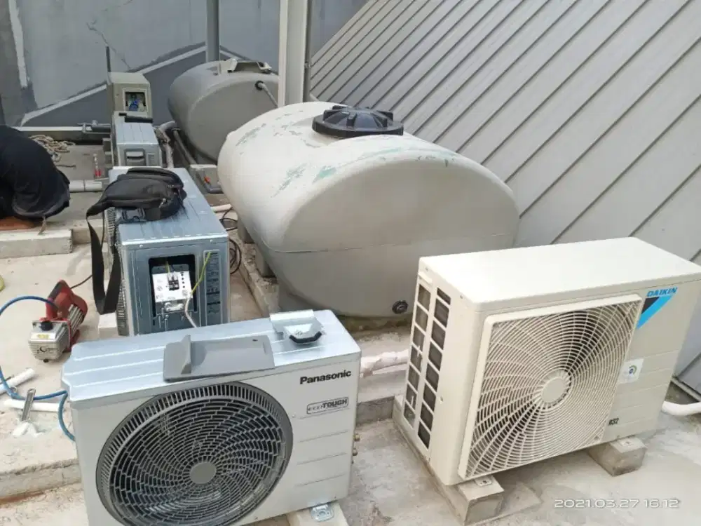 Service Ac,Kulkas,Pompa Air,Mesin Cuci dan Bongkar Pasang AC.