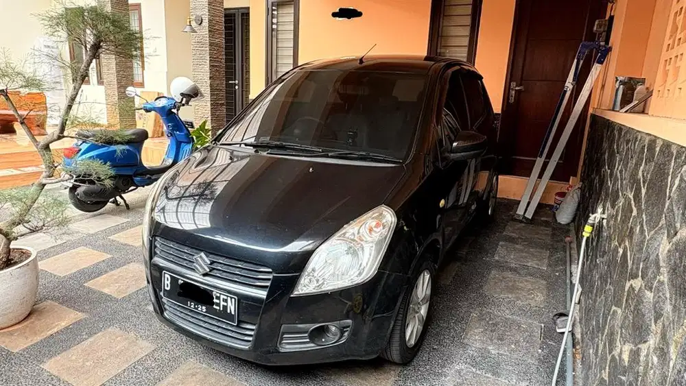 Suzuki Splash • Km 67rb • Istimewa
