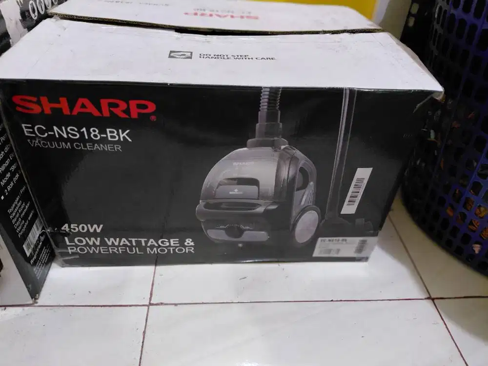 Vacum cleaner merk sharp