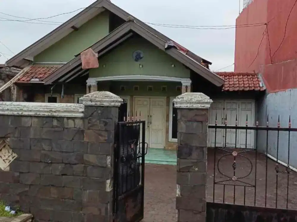 tempat. usaha. sgt strategis. cck. untuk. segala. usaha.  di. cianjur.  jln raya