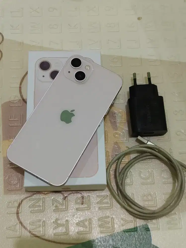IPhone 13 bekas mulus original