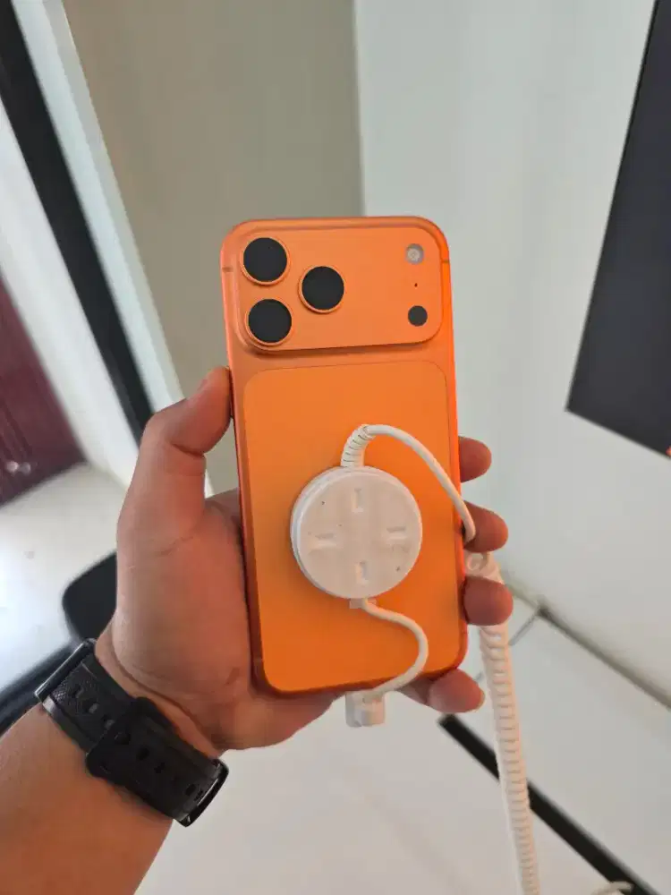 iPhone 17 Pro Max 256GB • Brand New • Cicilan Mulai 0% • TT? Bisa!