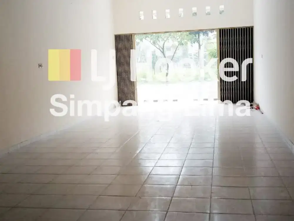 Ruko Bagus Lokasi Ramai di Tembalang, Semarang