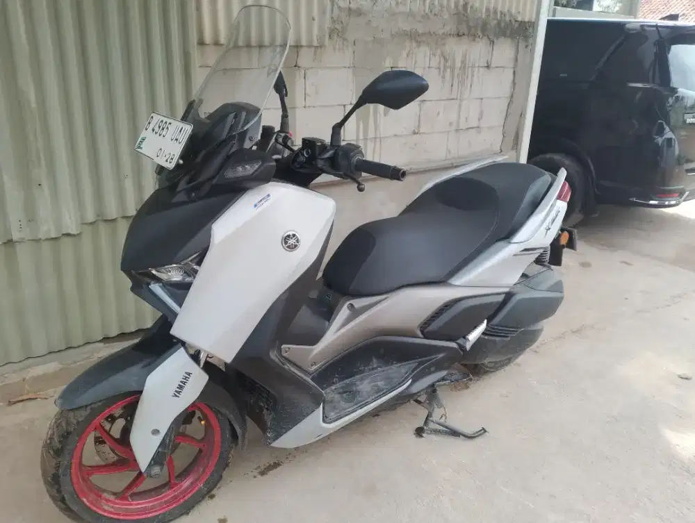 Yamaha Xmax 2023 Elegant
