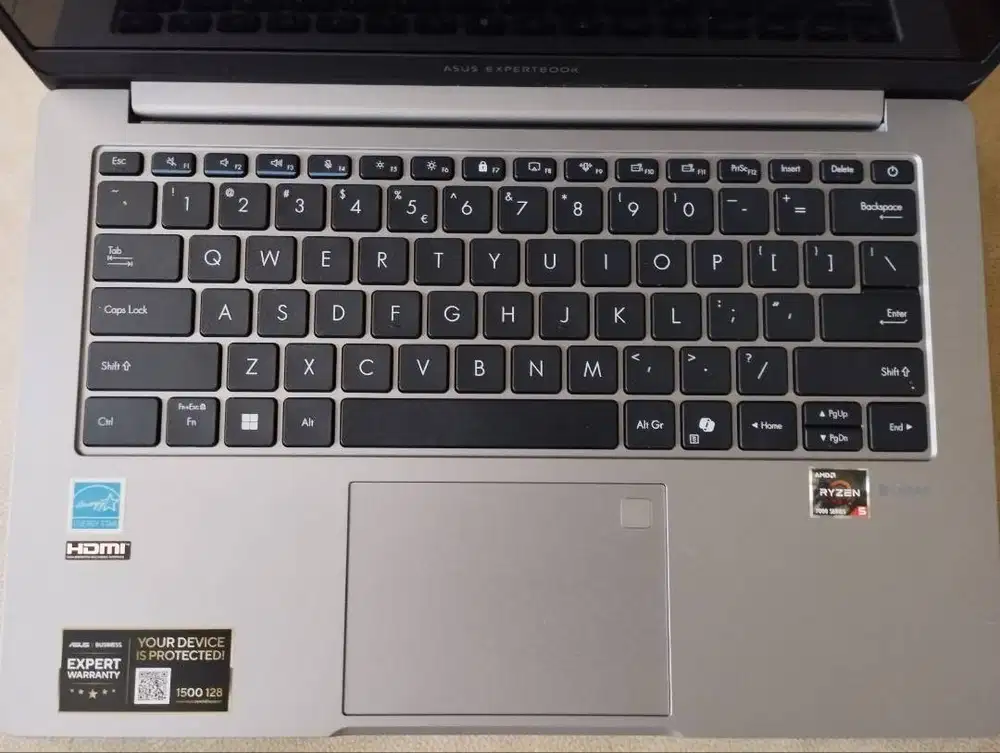 Laptop Asus Expertbook
