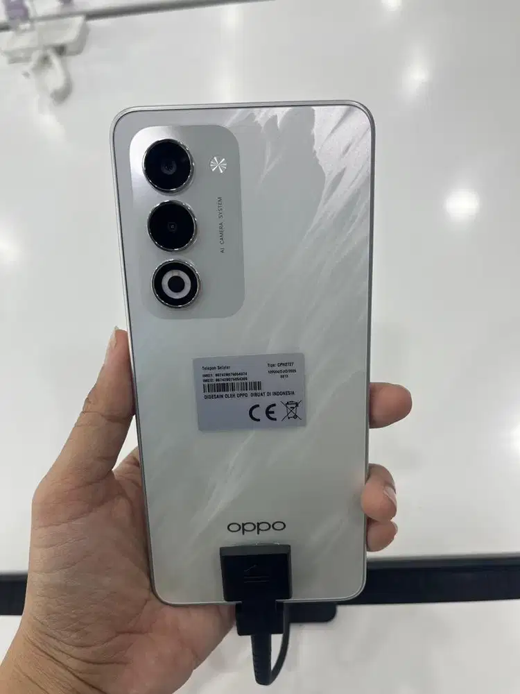 OPPO A5 NFC ready all warna hitam dan putih