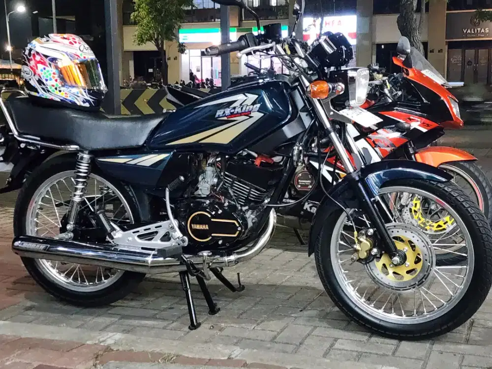 Dijual motor yamaha RX king 2002,warna hijau botol,mulus,terawat