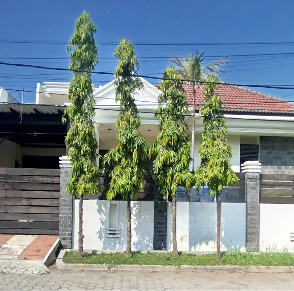 DIJUAL RUMAH STRATEGIS DI JEMURSARI