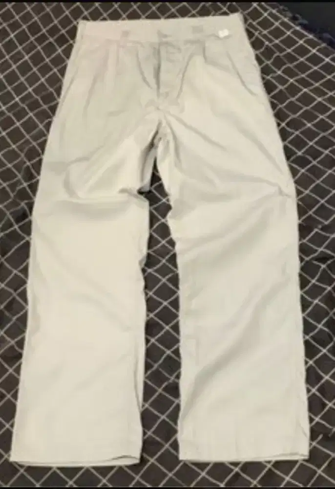Celana buggy putih
