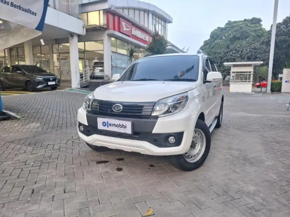 LOW DP Daihatsu Terios 1.5 R Costum Bensin-AT 2017 KMS