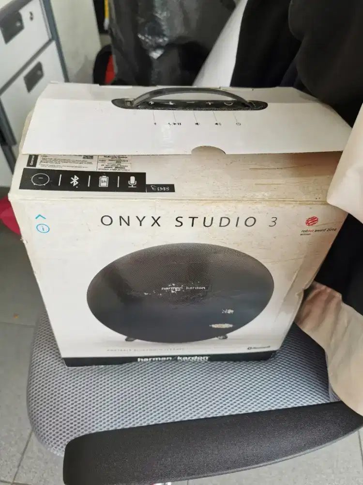 Harman Kardon Onyx Studio 3