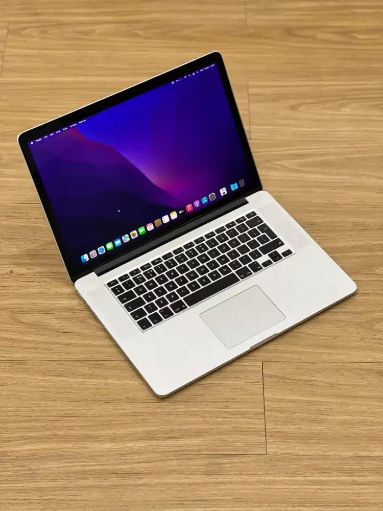 MacBook pro Retina 2015 15inch 16/128