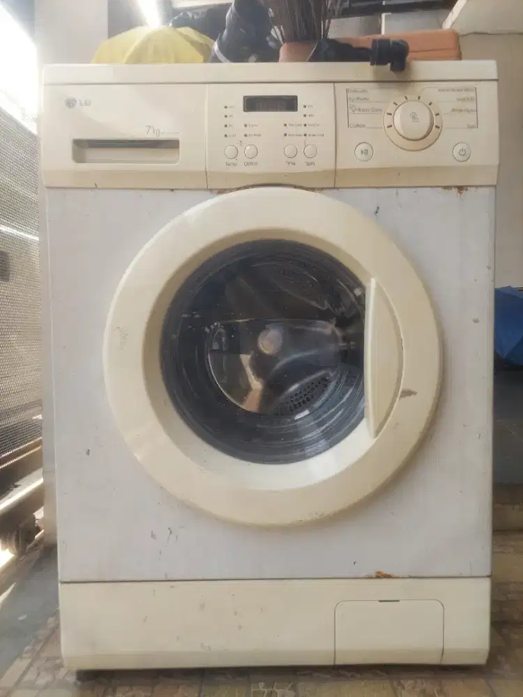 Mesin Cuci Otomatis Rusak