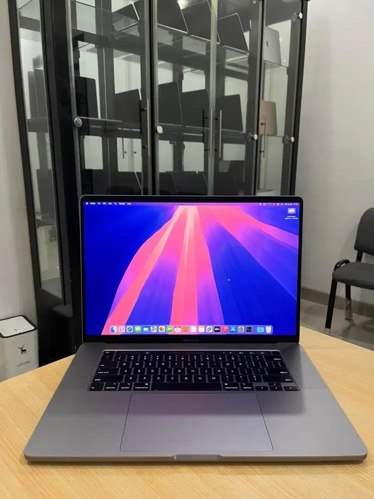 Macbook Pro 16 2019 i9/32/512