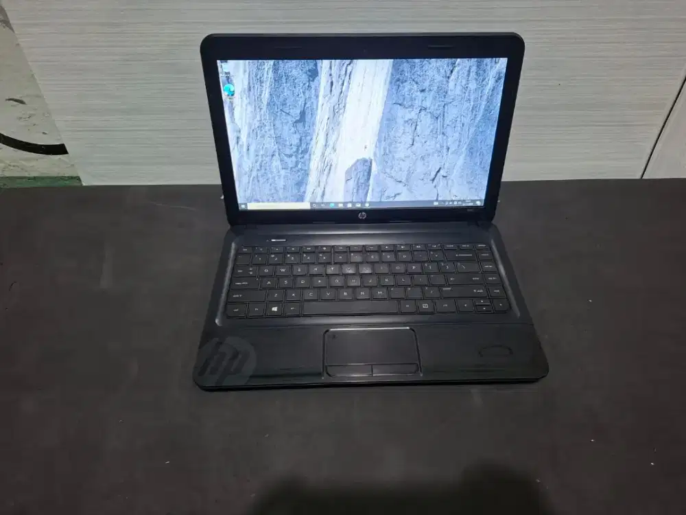 Laptop HP 1000 Bantu Sodara -HDD 500GB -4GB -Tidak ada minus -