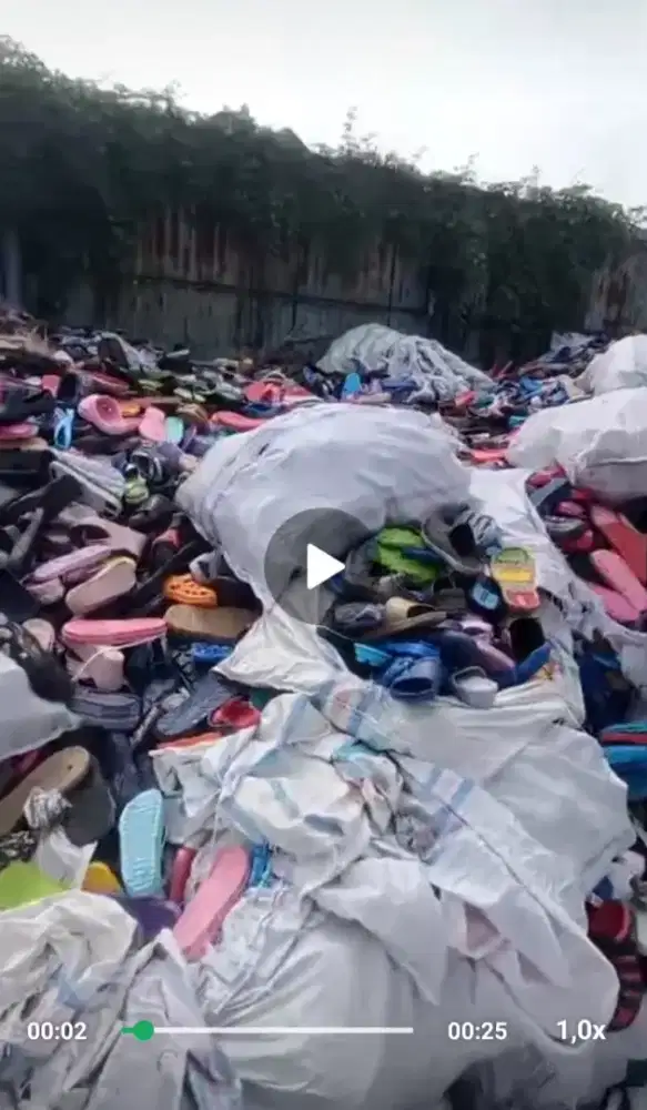 Sandal afkiran rijek kiloan