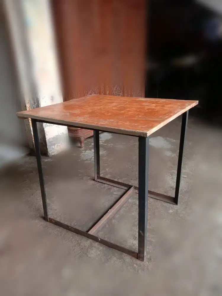 Meja kayu kaki besi uk 80x72x72