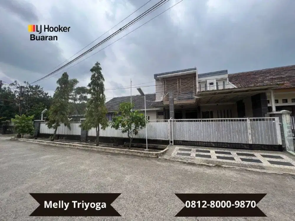 Rumah Hoek Komplek Jatiwaringin Asri Pondok Gede Bekasi