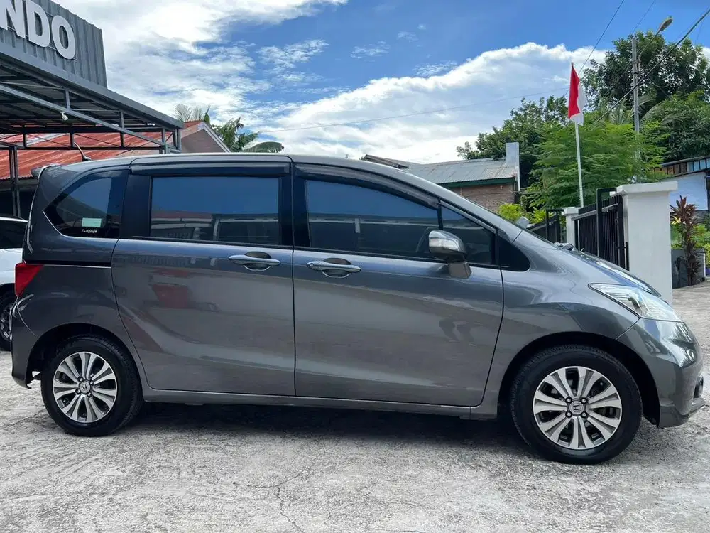 Freed PSD Facelift 2012 BA pajak baru kilometer 90rb