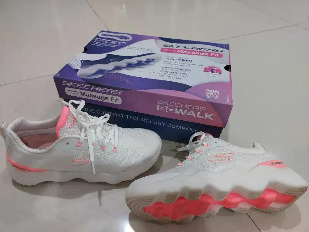 Sepatu Walking/Senam/Running SKECHERS wanita ORI, size 38