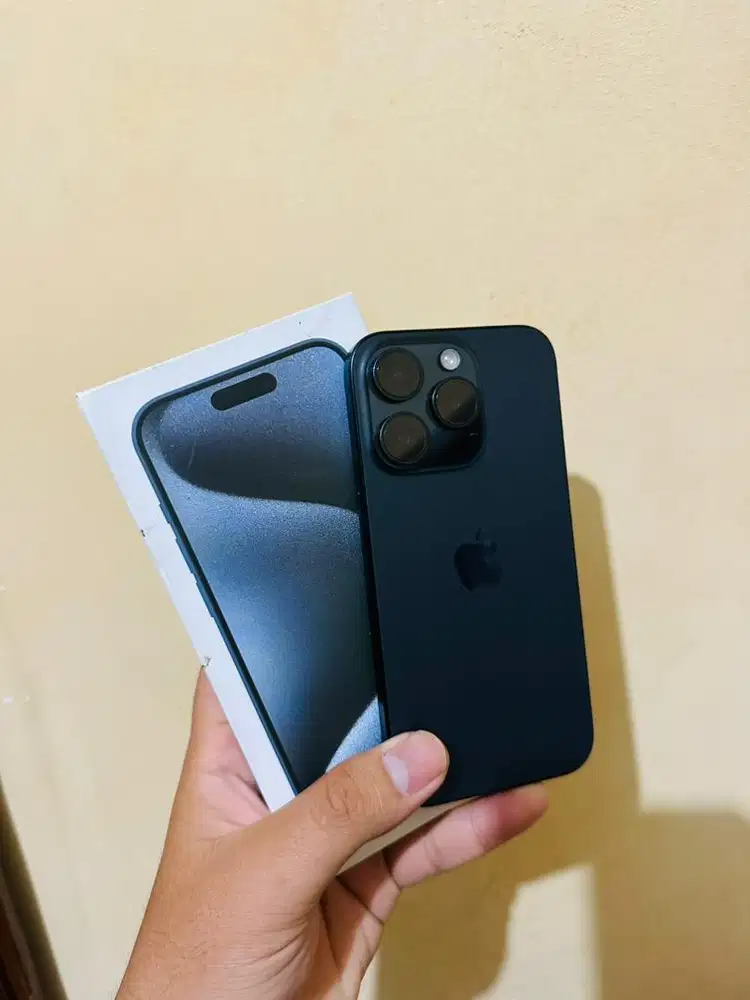 Iphone 15 pro 256 Bluetitan