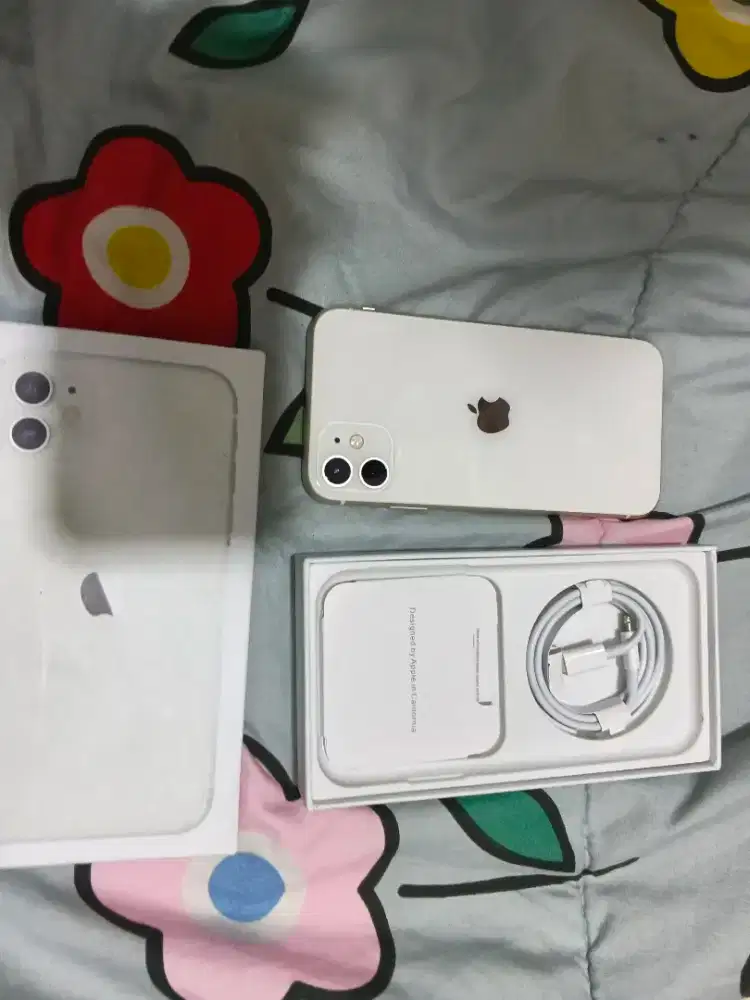 Iphone 11 128gb pasti apple baru