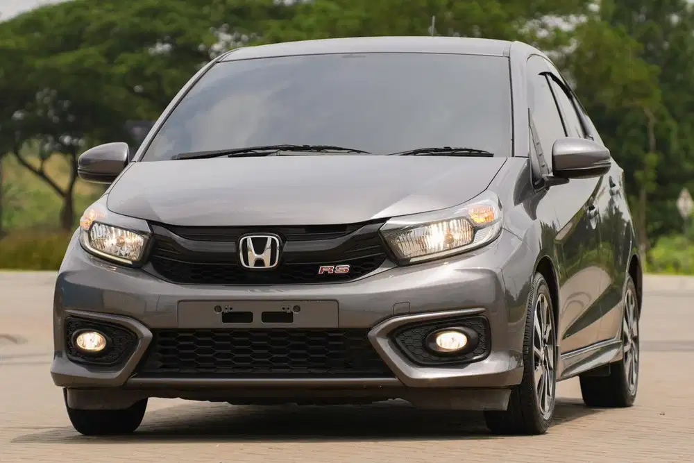 Irit & Handal! Honda Brio 1.2 RS Hatchback 2022 Grey yaris city