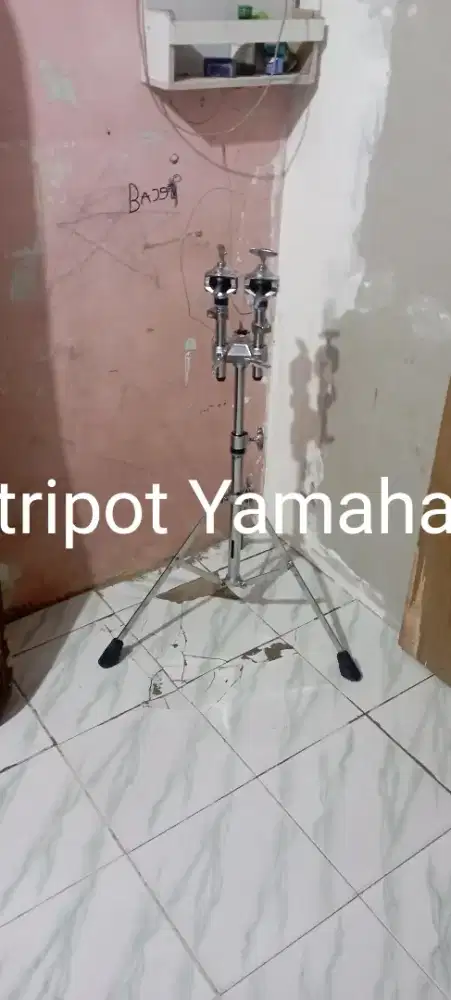 Stand Tripod plus Tom Holder YAMAHA, Kaki stand bekas hit-hat yamaha