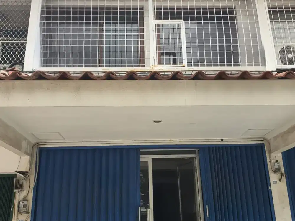 DIJUAL RUKO SIAP HUNI BANGUNAN HABIS RENOVASI HIBRIDA, KELAPA GADING