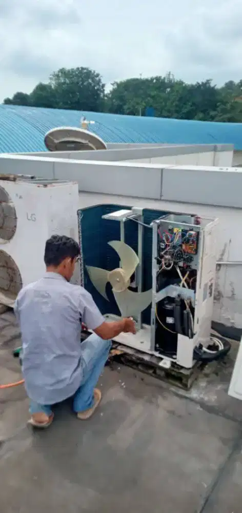 SERVICE AC PERBAIKAN DAN MAINTENANCE