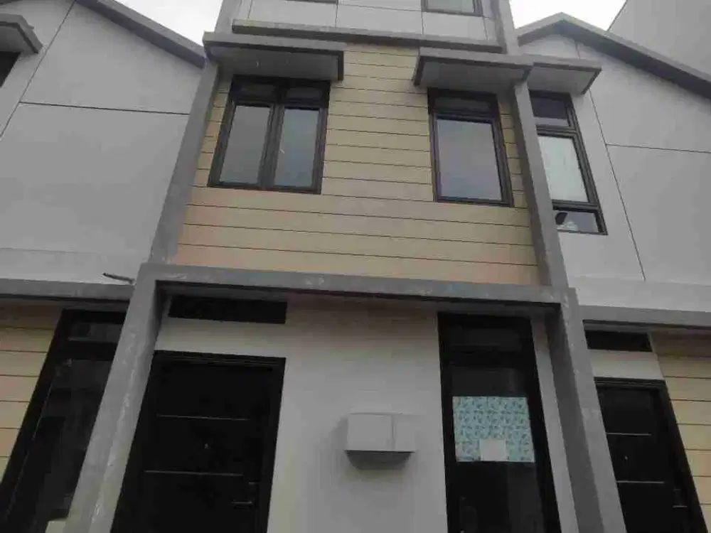 Dijual Rumah Konsep Landed Apartemen MHouse 3Lantai Dekat Binus The Araya Malang