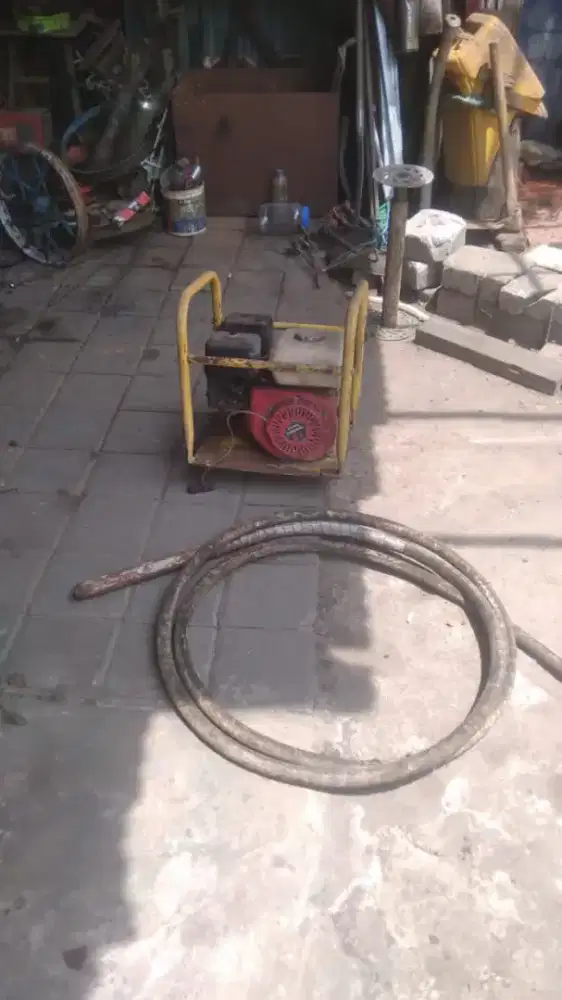 MESIN & VIBRATOR COR