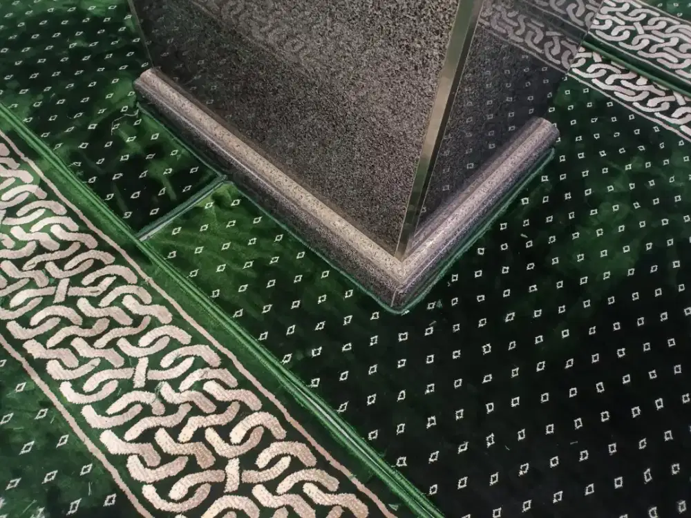 Tersedia Karpet sajadah Masjid import pembelian menyesuaikan kebutuhan