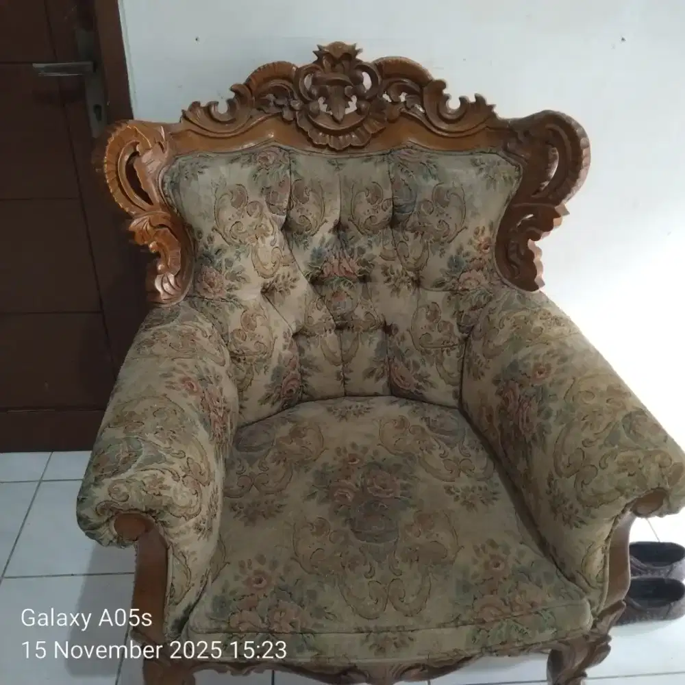 Kursi set kayu ukir