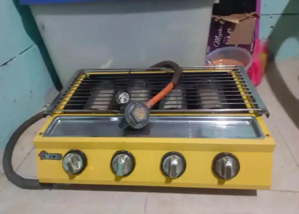 Kompor panggangan 4tungku