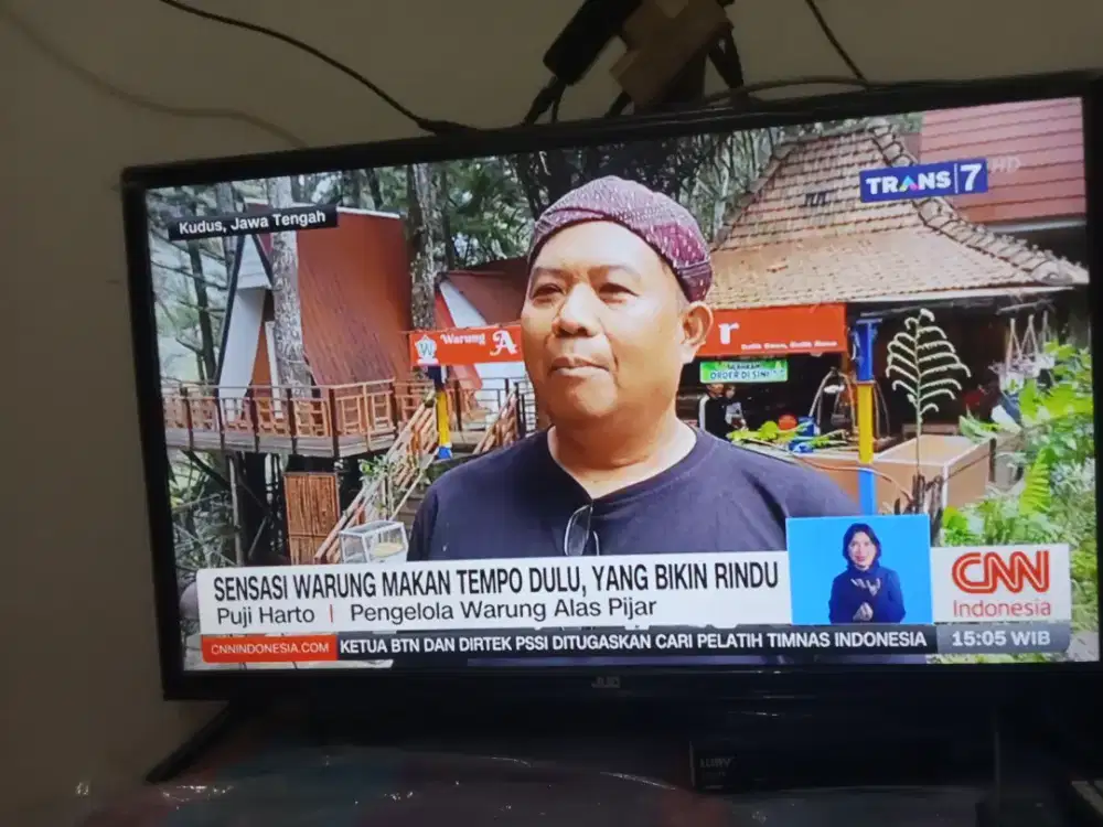 Dijual TV merk JUC 32 inc beserta STB nya