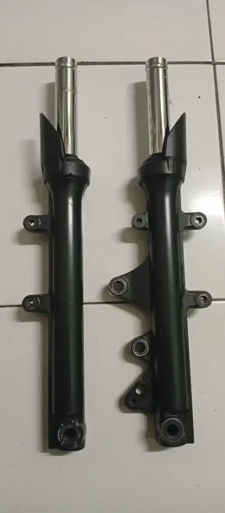 Shockbraker depan AEROX 155 Original