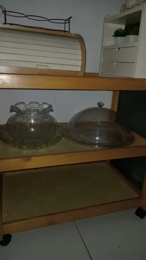 Lelang perabot mau pindahan