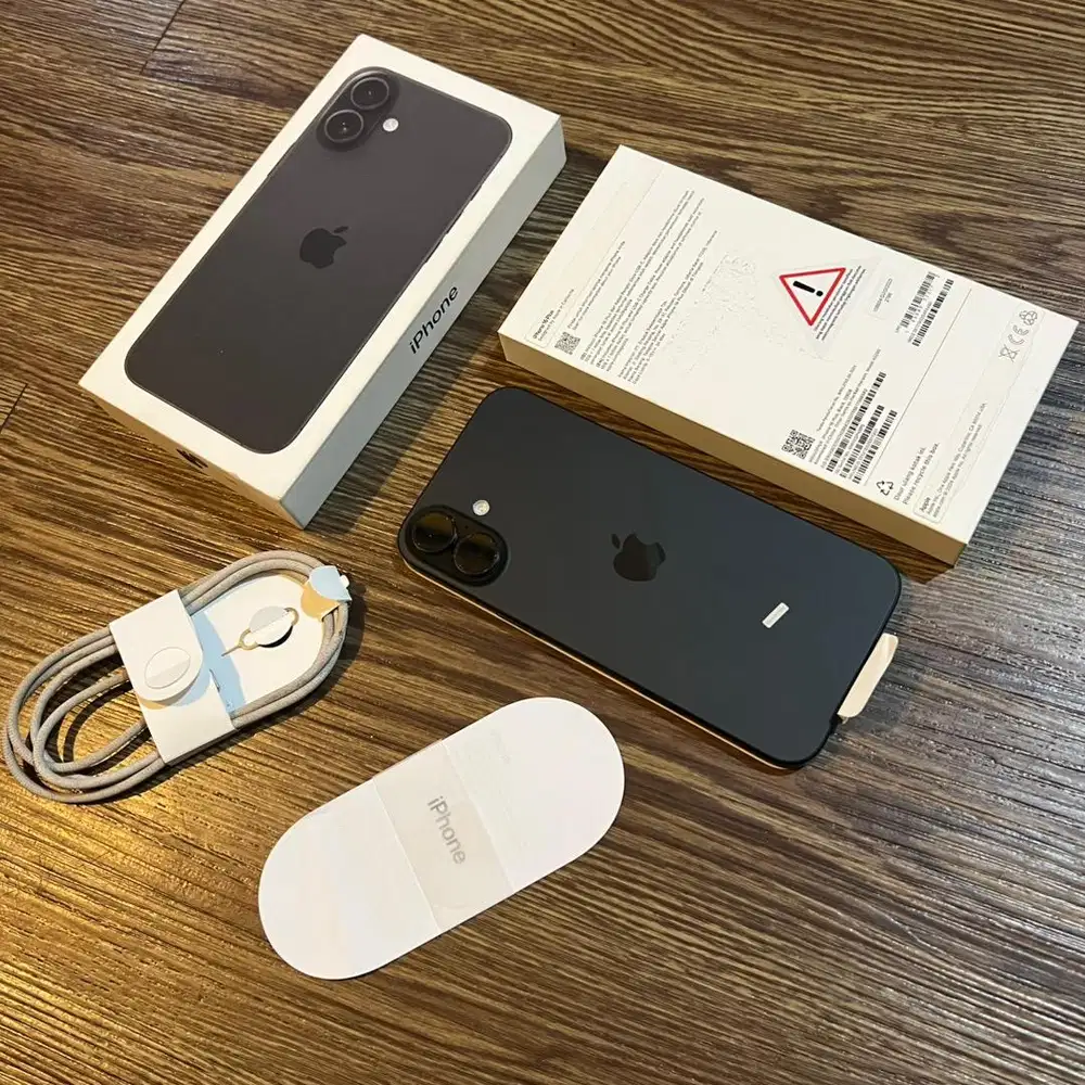 iphone 16 plus black 128gb ibox garansi panjang mulus