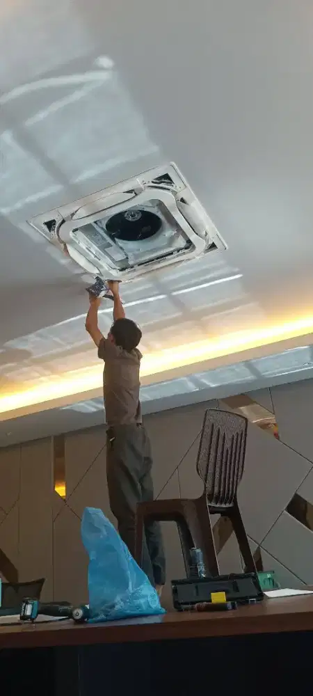 SERVICE AC PERBAIKAN DAN MAINTENANCE