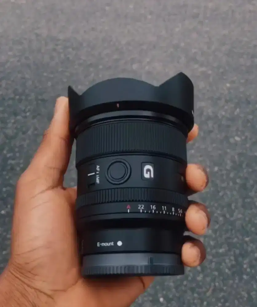 Lensa Sony G Lens 20MM/F1.8