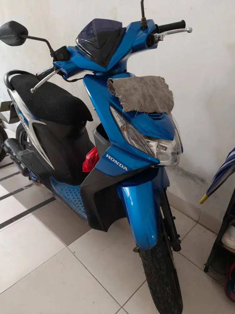 Honda Beat Karbu 2012 Biru Putih