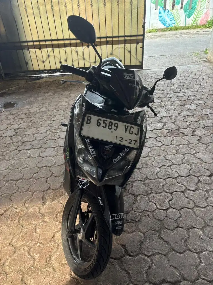 Vario black 125