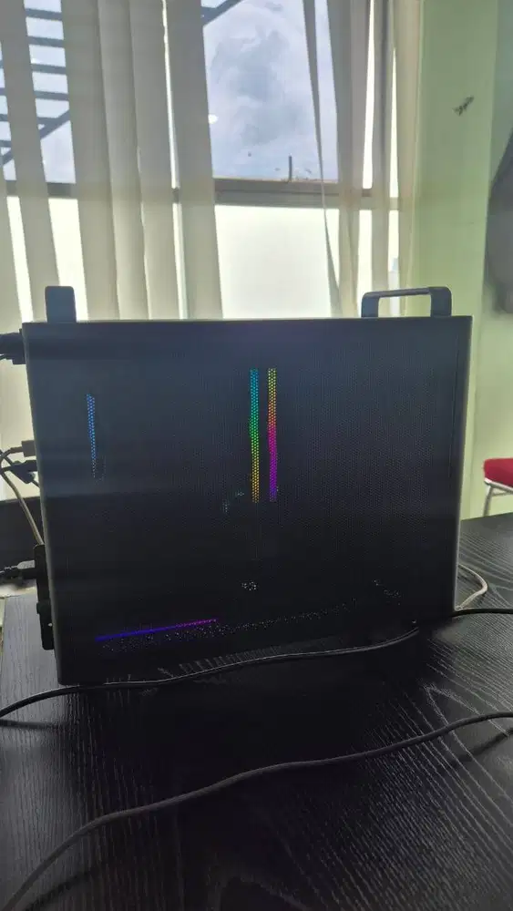 SEMI MINI PC + BONUS MONITOR PORTABLE 2k, RYZEN 5 5600X RTX 3060 12GB