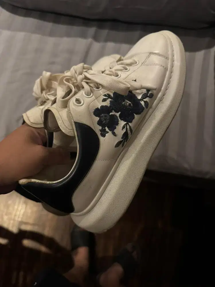 Alexander Mcqueen Floral Size 42,5 - 43 Second