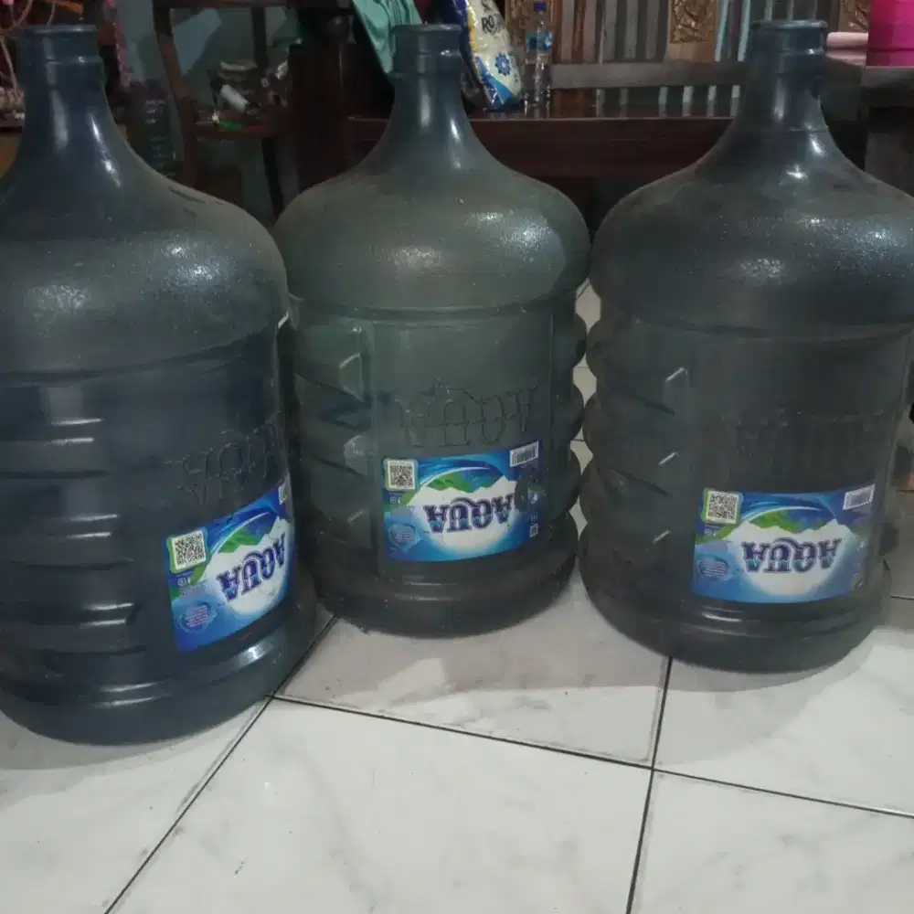 Galon AQUA tanpa air
