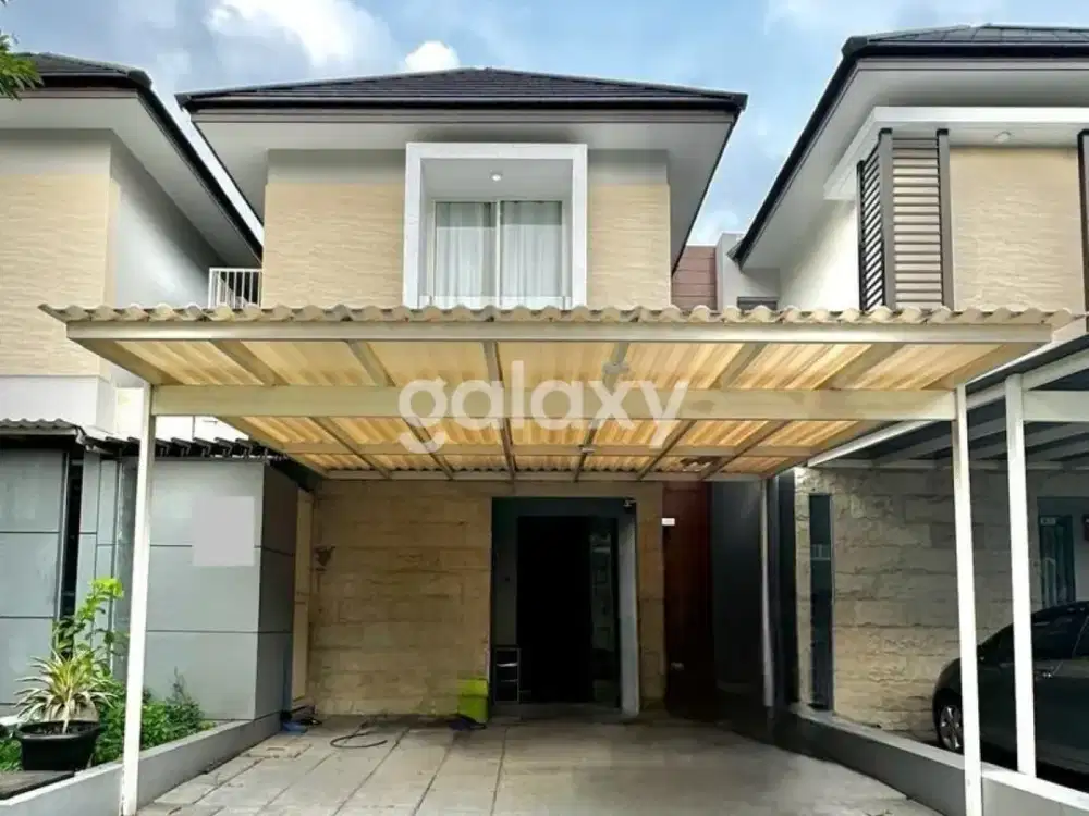 Rumah Mewah Graha Natura. Semi New Furnished. Dekat Club House.